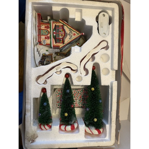 Department 56 Sweet Rock Candy Co Complete North Pole Series 56725 w Candy Road - Picture 8 of 16